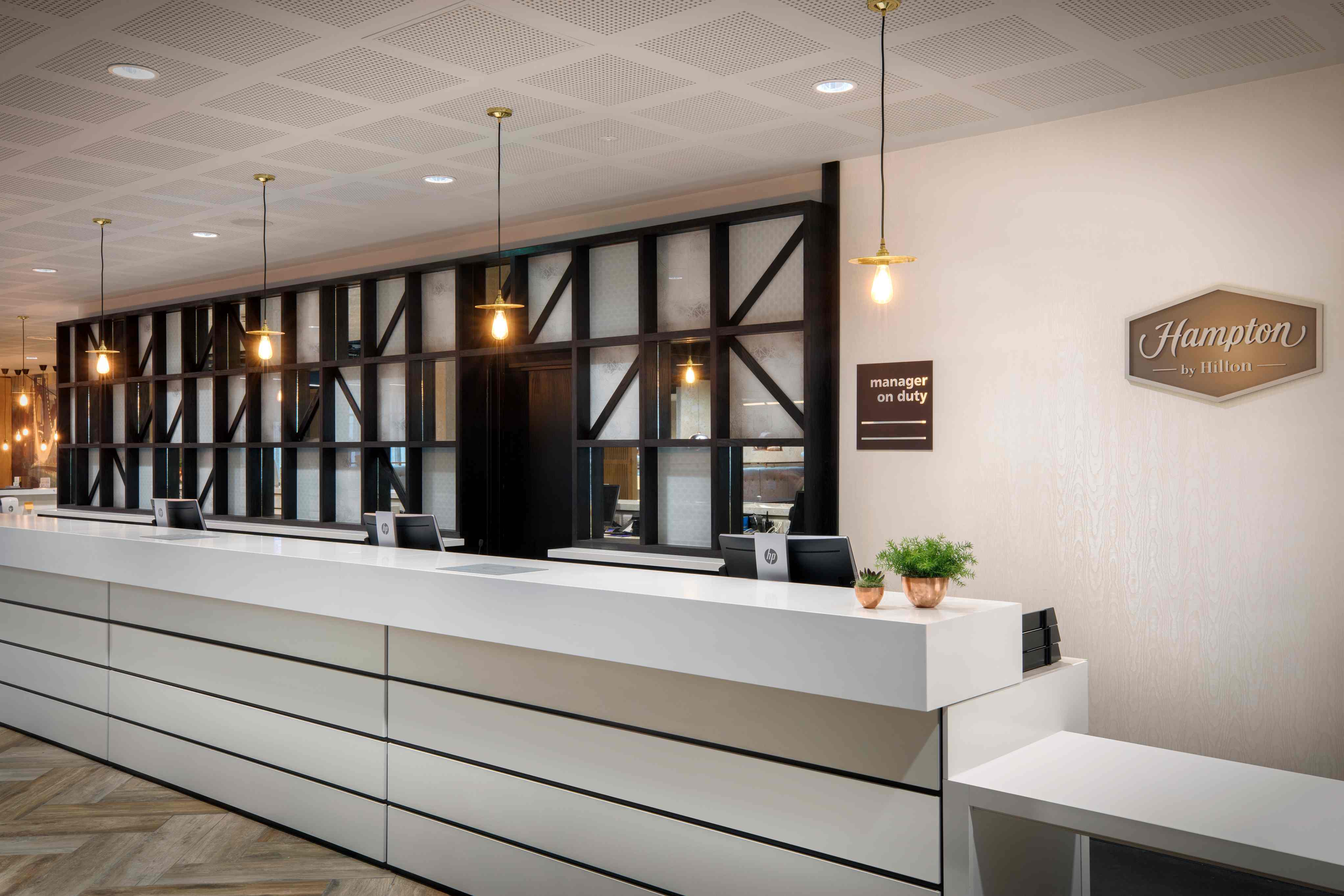 Hampton by Hilton Bristol Airport 4