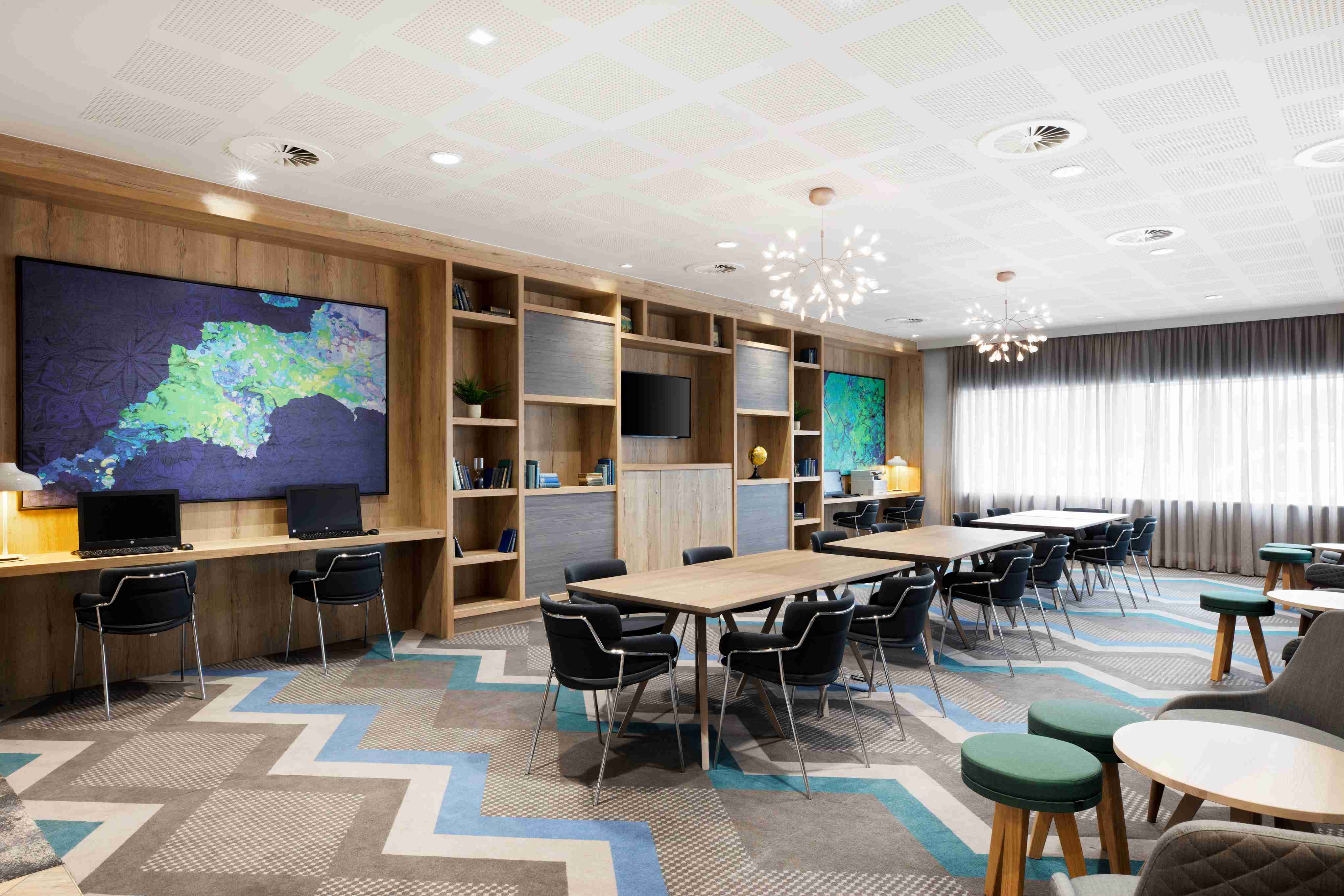 Hampton by Hilton Bristol Airport 2