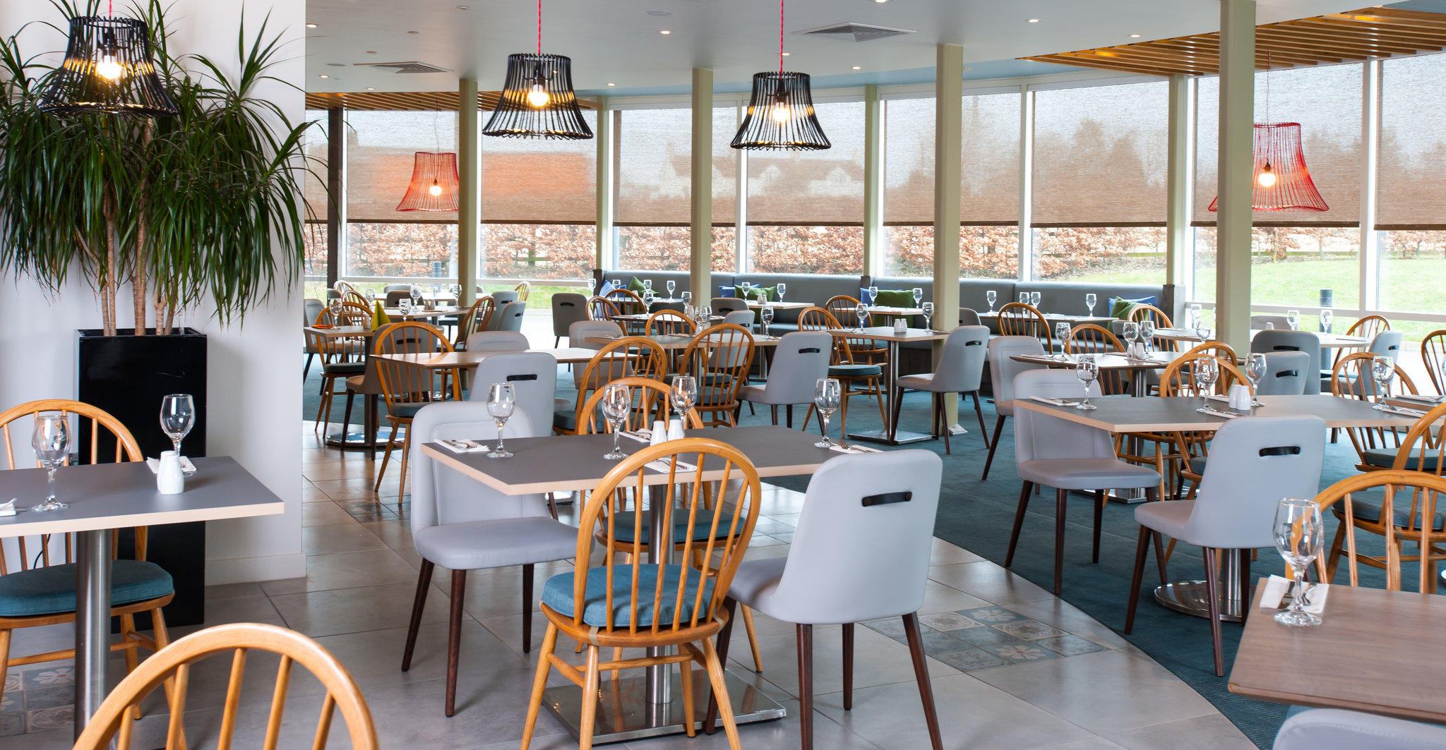 Holiday Inn Salisbury - Stonehenge 3