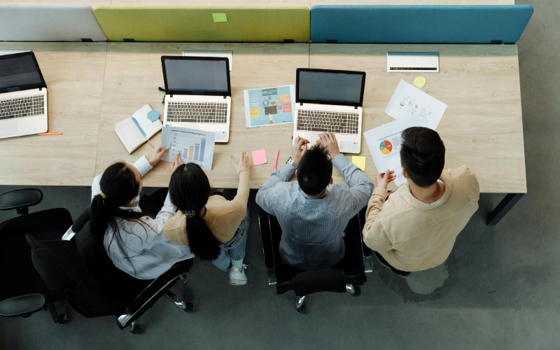 Serviced Office vs Coworking Space: Differences & How to Choose